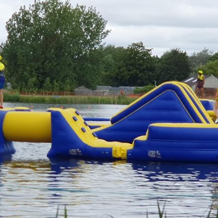 Billing Aquadrome- Bird Lake Pastures Holiday Caravan Sleep 6 นอร์ทแธมป์ตัน ภายนอก รูปภาพ