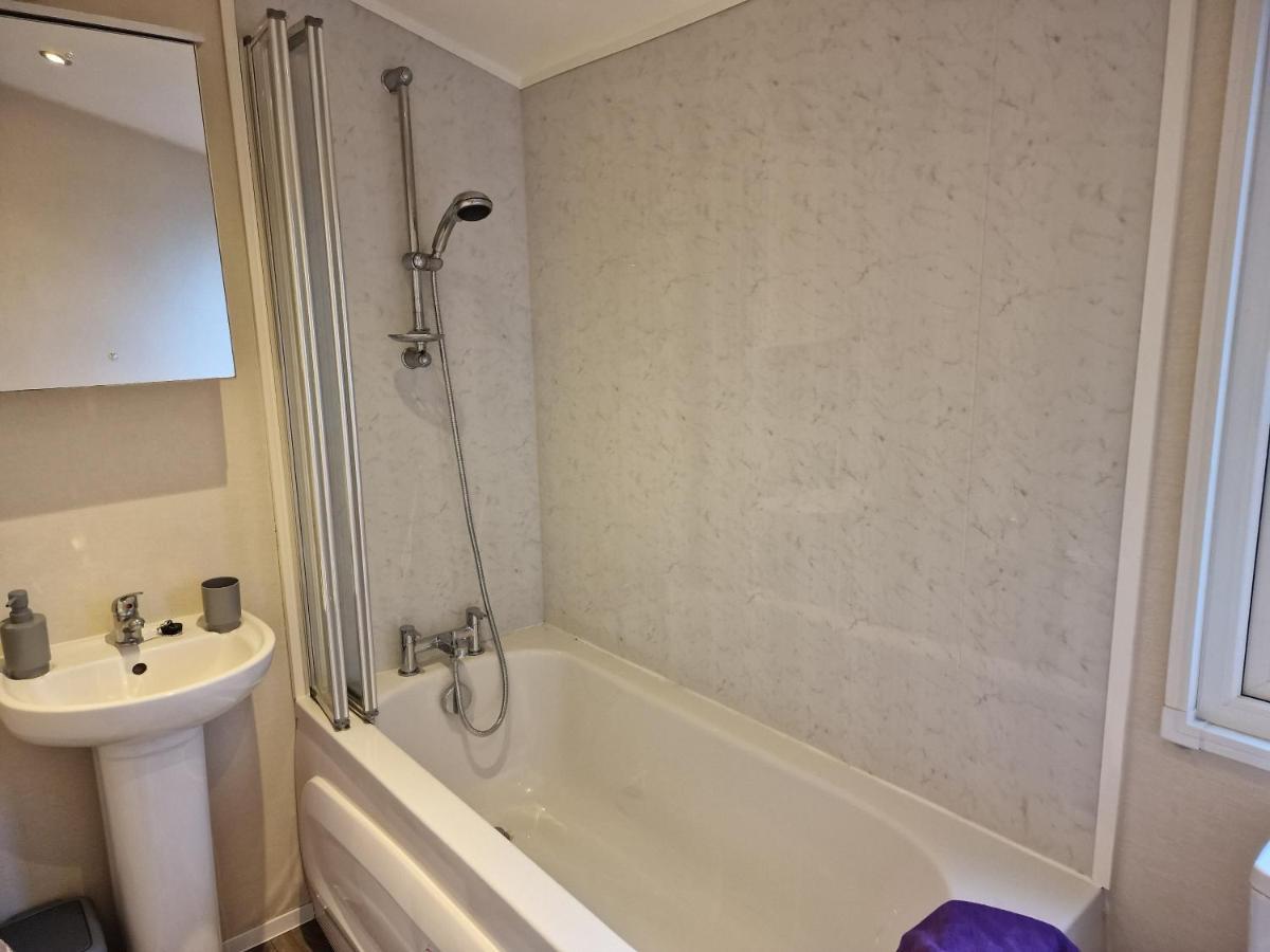 Billing Aquadrome- Bird Lake Pastures Holiday Caravan Sleep 6 นอร์ทแธมป์ตัน ภายนอก รูปภาพ